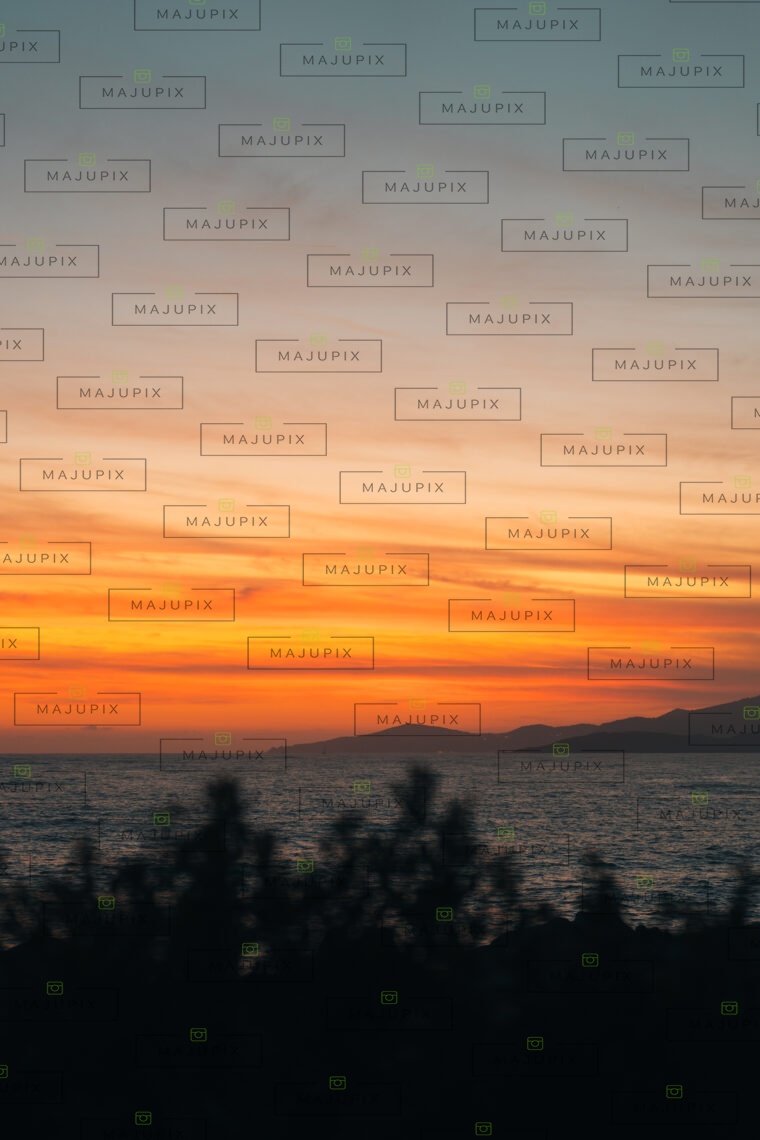 Plage du Liamone au coucher de soleil