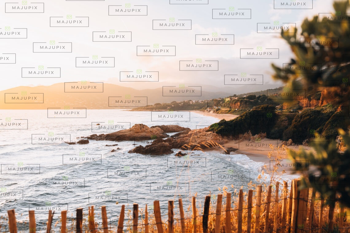 Plage de Sagone au coucher de soleil