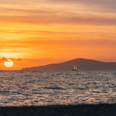 Plage du Liamone au coucher de soleil