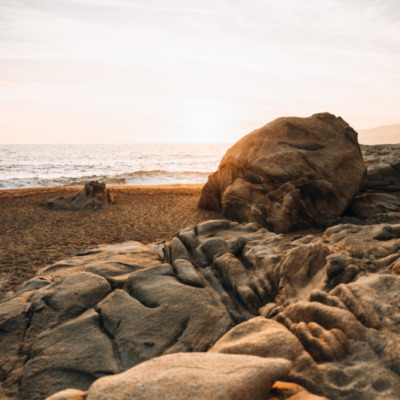 Plage du Liamone au coucher de soleil