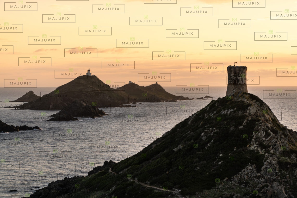 Iles Sanguinaires au coucher de soleil