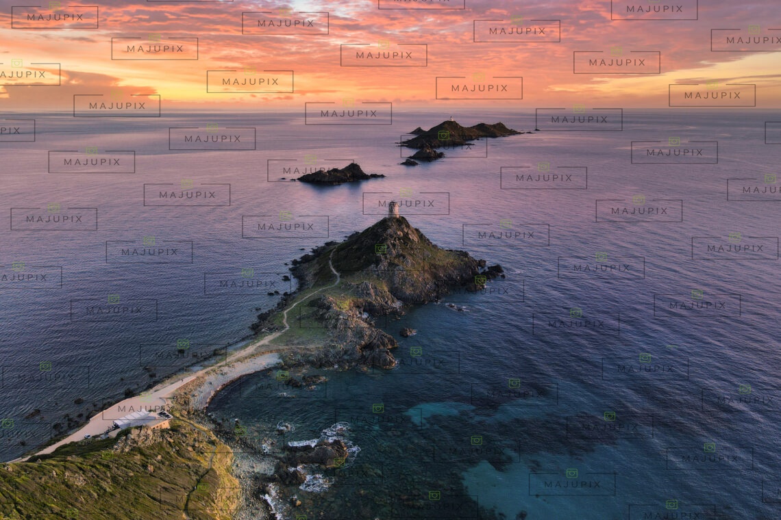 Coucher de soleil sur les Iles Sanguinaires Ajaccio drone