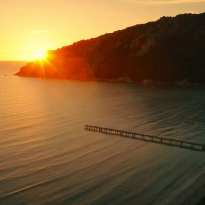 Plage de Santa Giulia au lever de soleil Porto-Vecchio