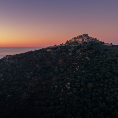Sant'Antonino au coucher de soleil drone