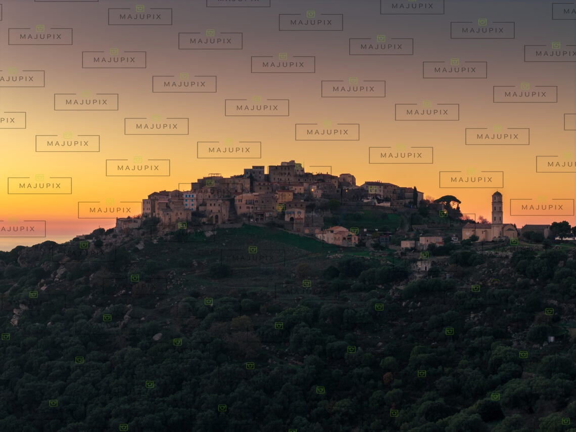 Sant'Antonino au coucher de soleil