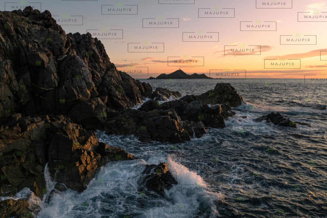 Coucher de soleil sur les Iles Sanguinaires Ajaccio drone