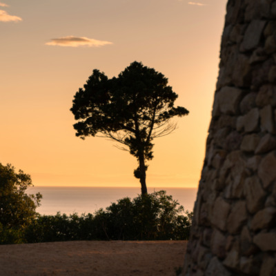 Tour génoise de l'Isolella au coucher de soleil