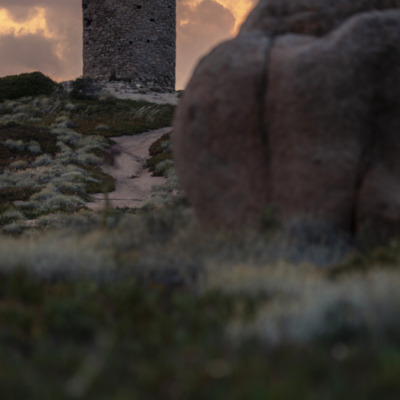 Tour génoise de la pointe de Spano au coucher de soleil