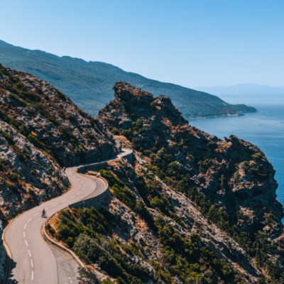 Route du Cap Corse avant l'Anse d'Alisu