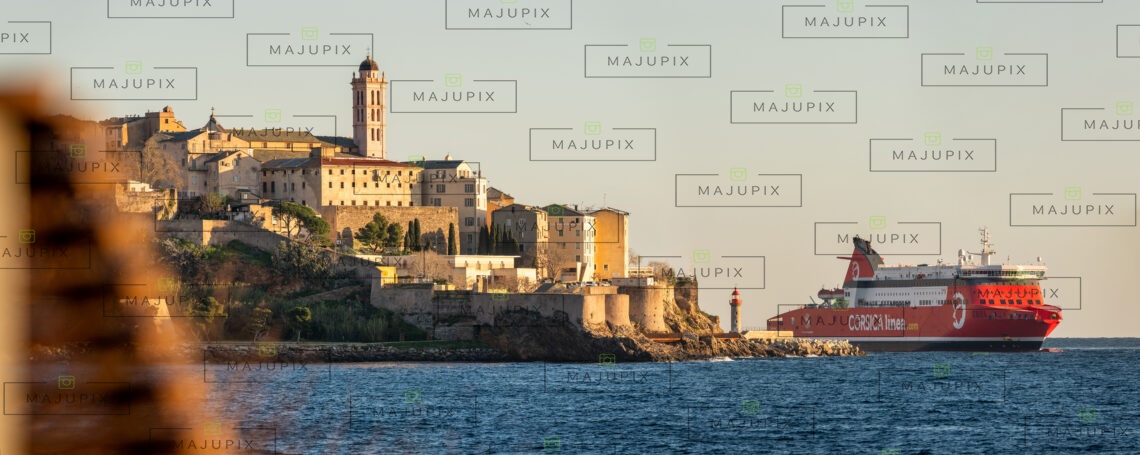 Lever de soleil sur Bastia
