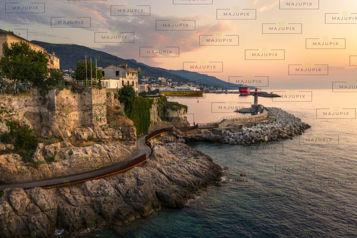 Bastia au lever de soleil