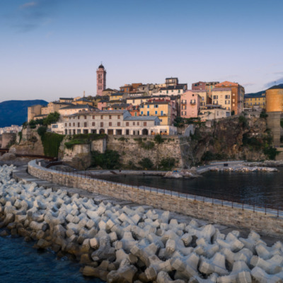 Lever de soleil sur le port de Bastia