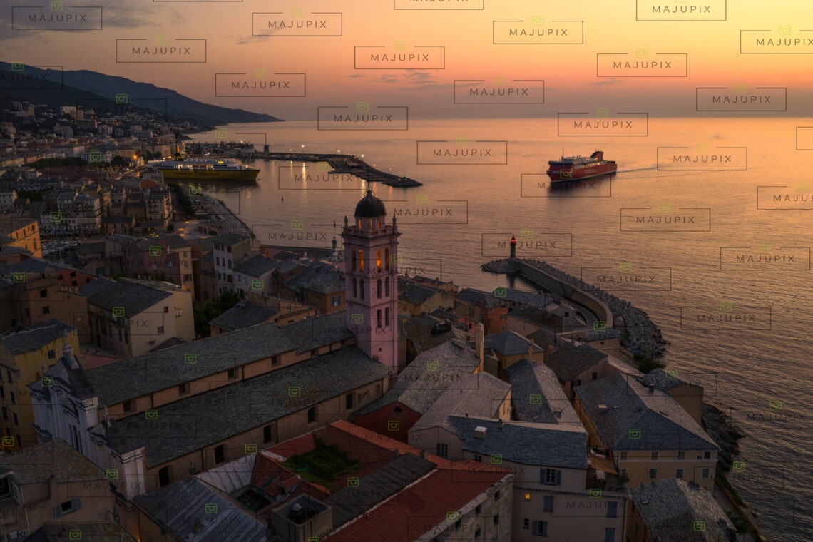 Bastia au lever de soleil