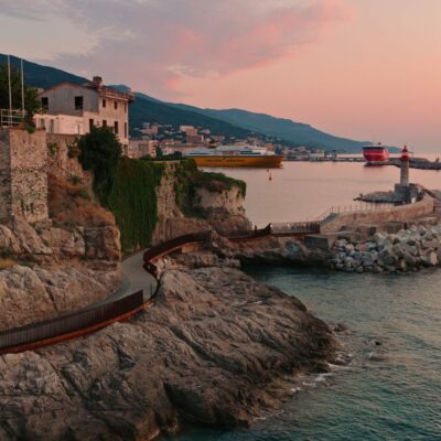 Bastia et son port au lever de soleil