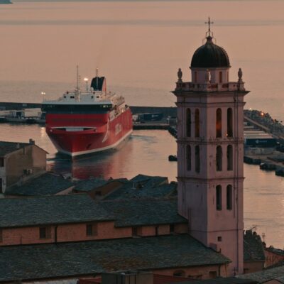 Port de Bastia au lever de soleil