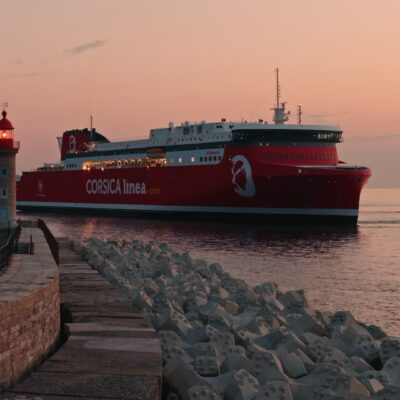 Bastia et son port au lever de soleil