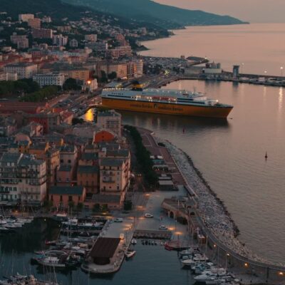 Bastia et son port au lever de soleil