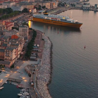 Bastia et son port au lever de soleil