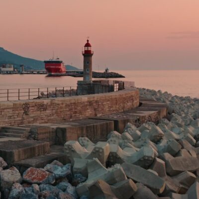 Bastia et son port au lever de soleil