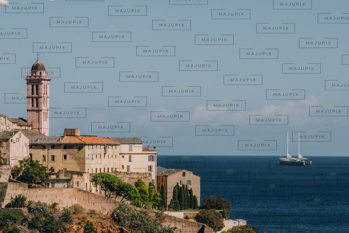 Bateau de croisière à Bastia