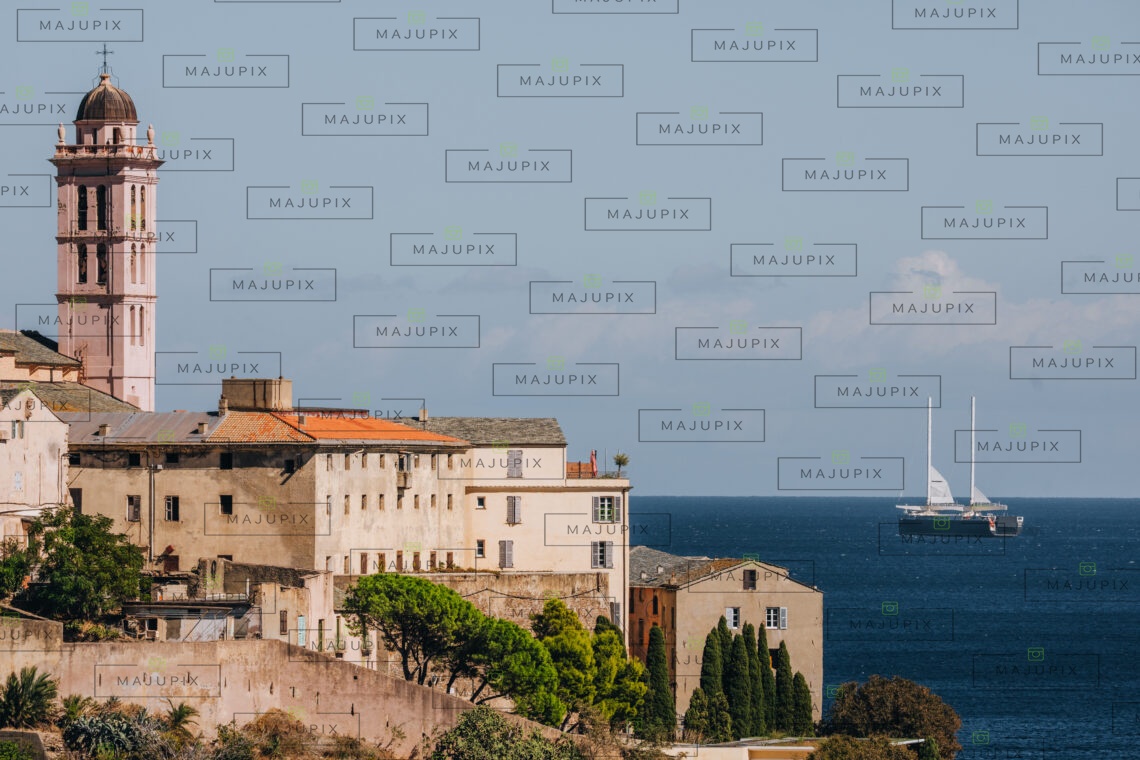 Bateau de croisière à Bastia