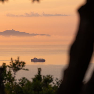 Lever de soleil à Brando