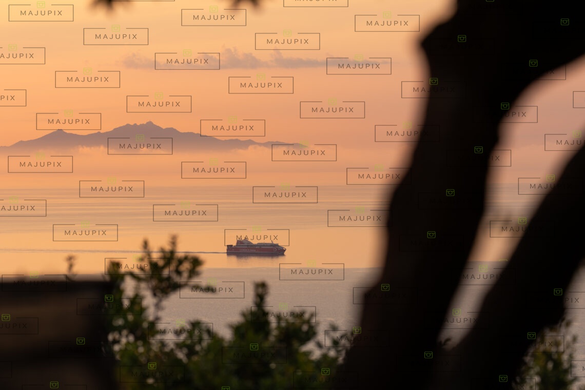 Lever de soleil à Brando