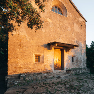 Chapelle de Brando au lever de soleil
