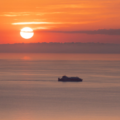 Lever de soleil à Brando