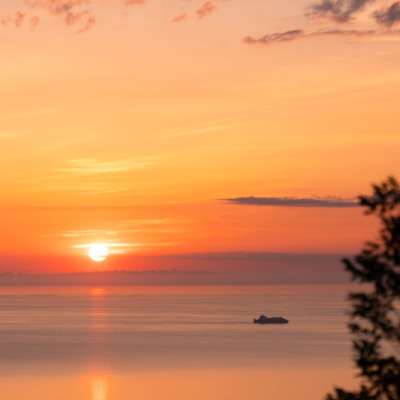 Lever de soleil à Brando