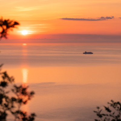 Lever de soleil à Brando