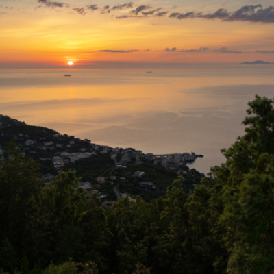 Erbalunga au lever de soleil depuis Brando