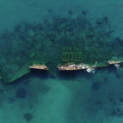 Plage de Calzarellu et son épave du Niagara