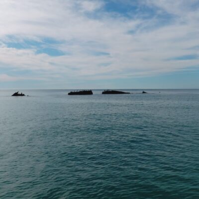Plage de Calzarellu et son épave du Niagara