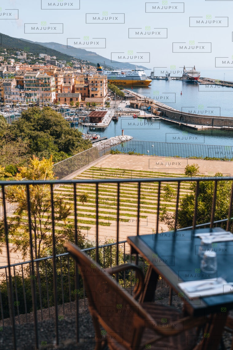 Port de Bastia depuis la citadelle