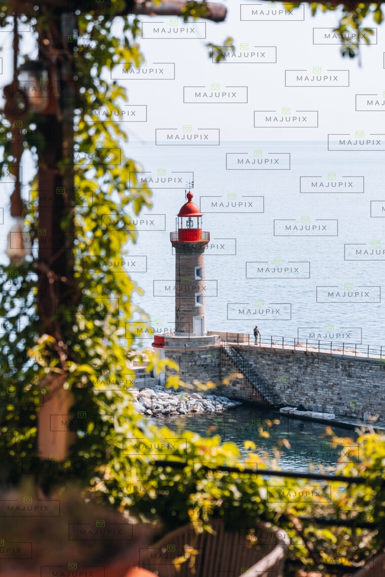 Porte de Bastia depuis le Jardin Romieu
