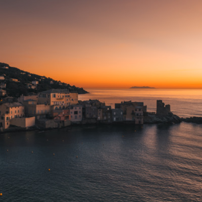 Erbalunga au lever de soleil