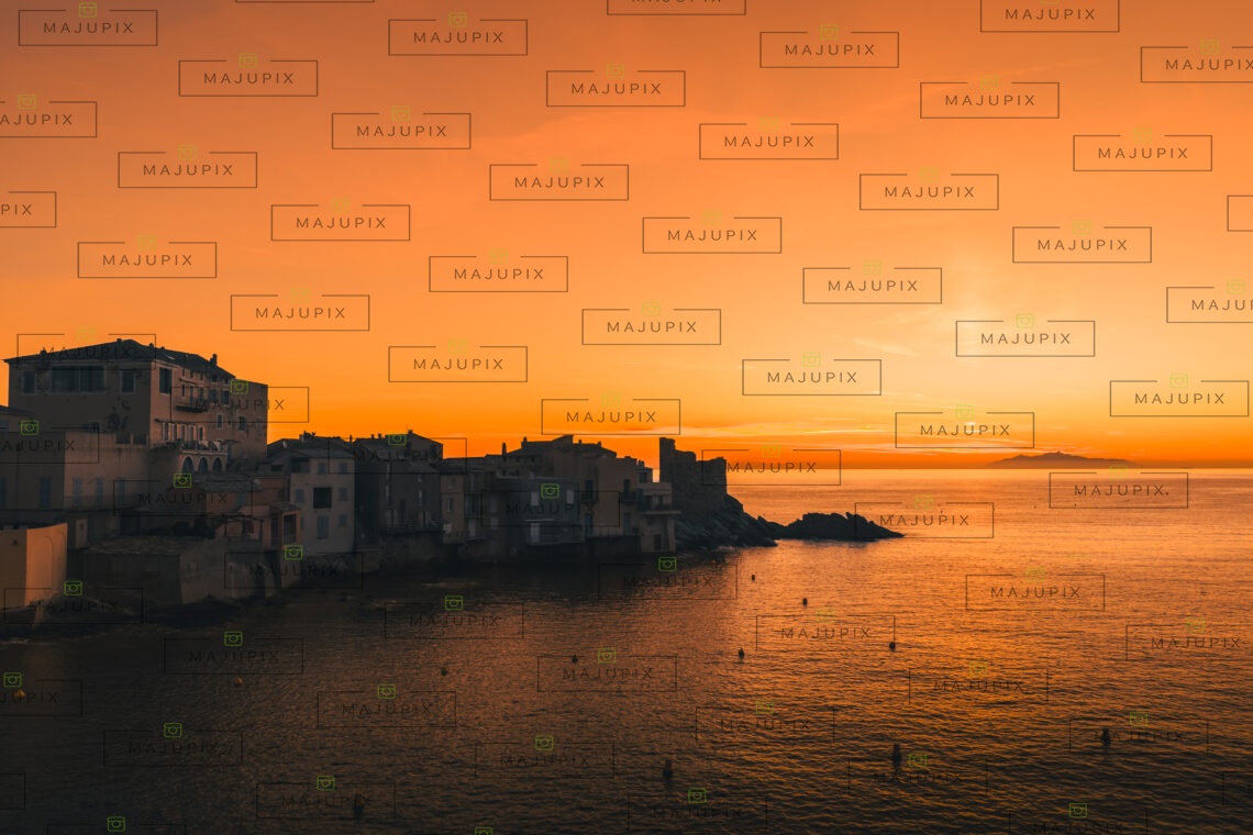 Erbalunga au lever du soleil