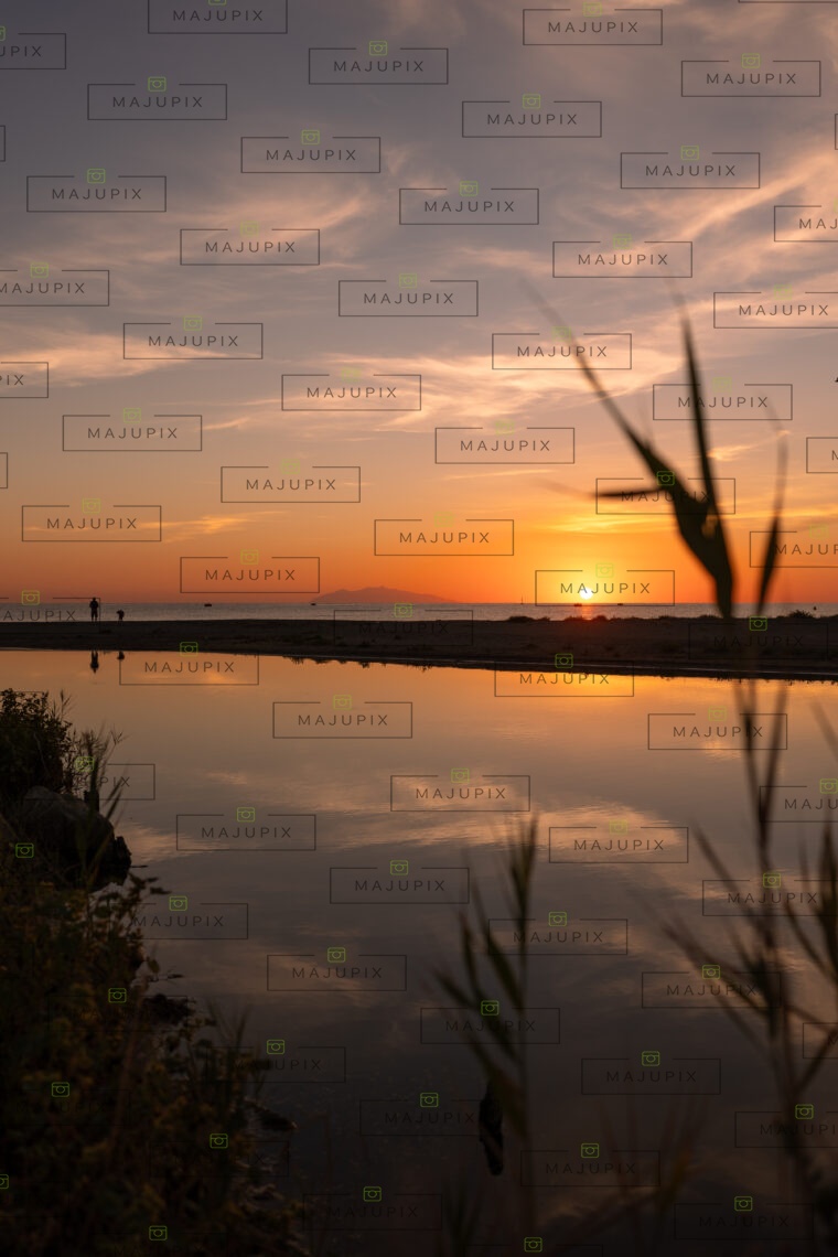 Lever de soleil sur l'étang de Biguglia