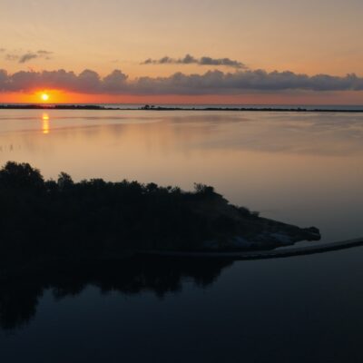 Lever de soleil à l'étang d'Urbinu