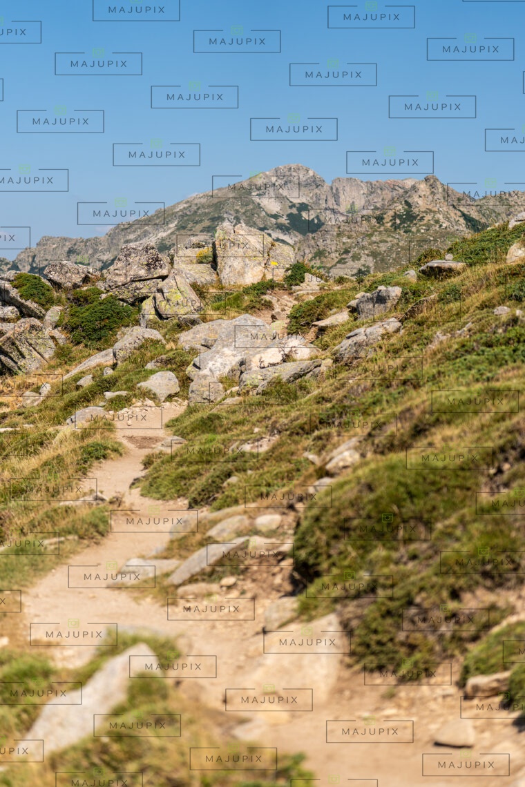 Sentier I Pozzi depuis le Val d'Ese