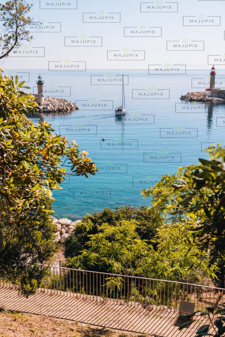 Vieux port de Bastia depuis le Jardin Romieu