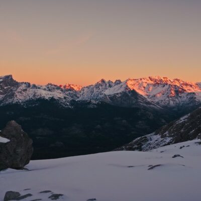Lever de soleil depuis le lac de Ninu