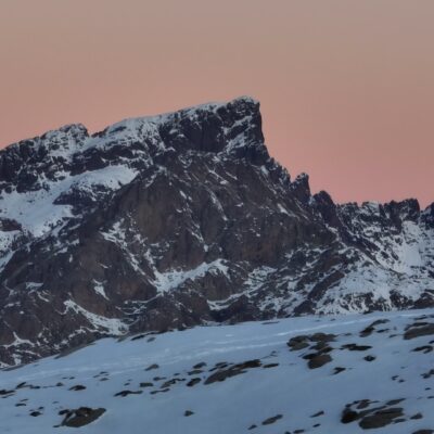 Lever du soleil sur la Paglia Orba depuis le lac de Ninu