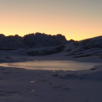 Lac de Ninu au lever de soleil