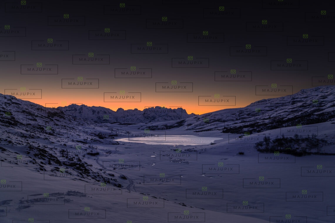 Lac de Ninu au lever de soleil