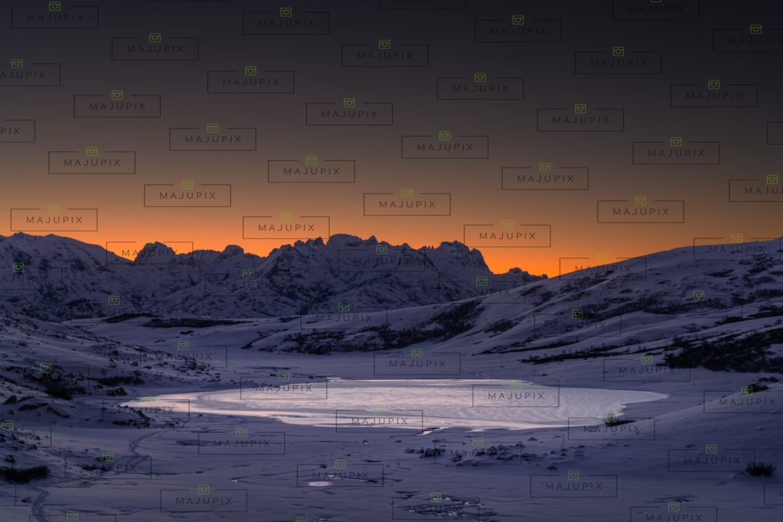 Lac de Ninu au lever de soleil