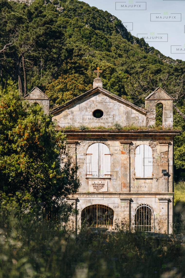 Chapelle Santa-Lucia à Luri