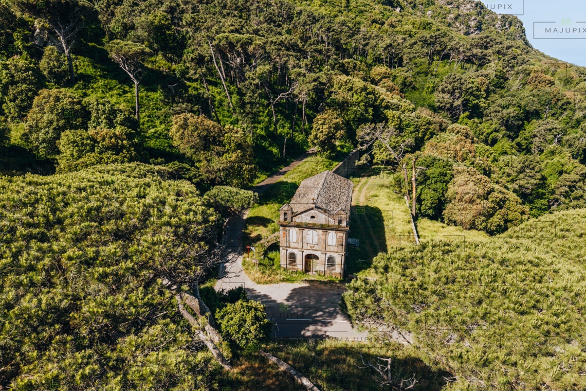 Chapelle Santa-Lucia à Luri