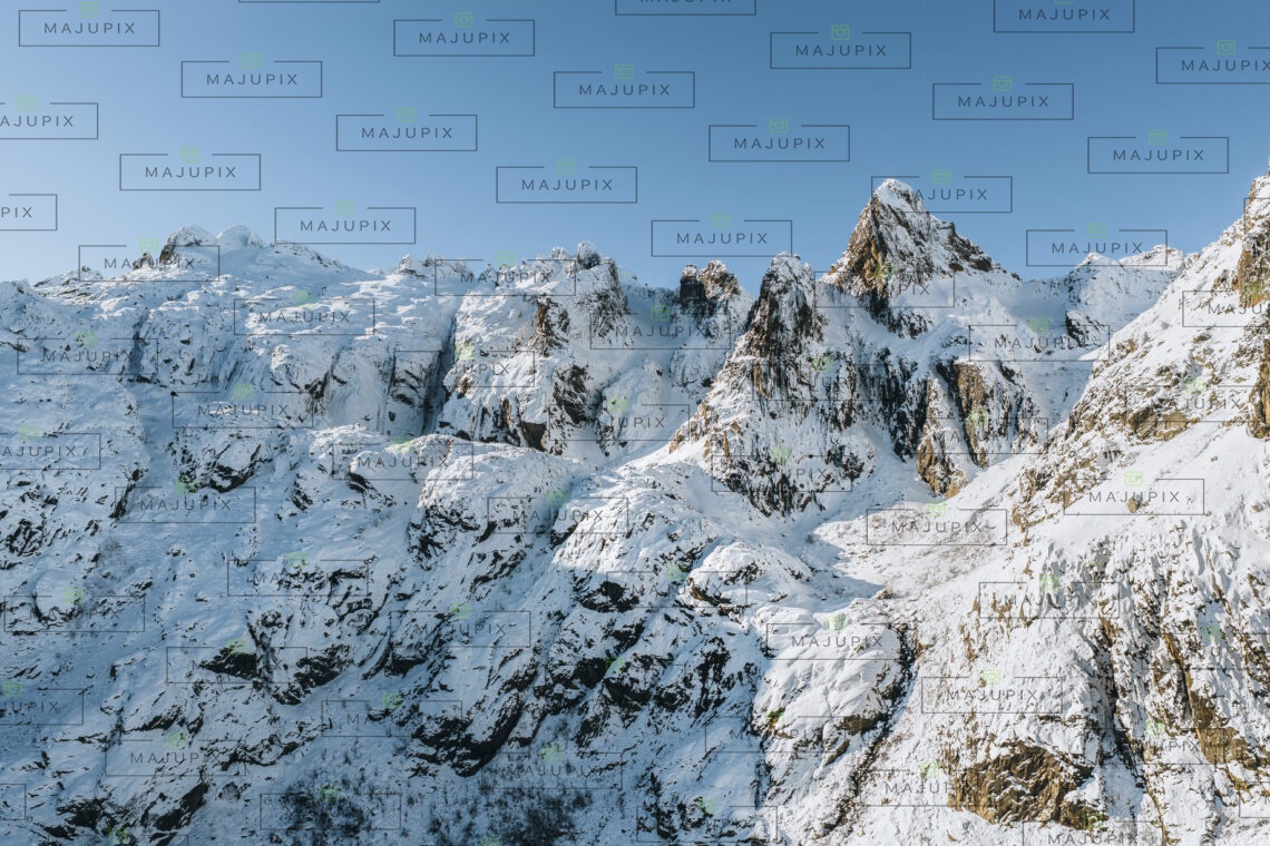 Montagne enneigées